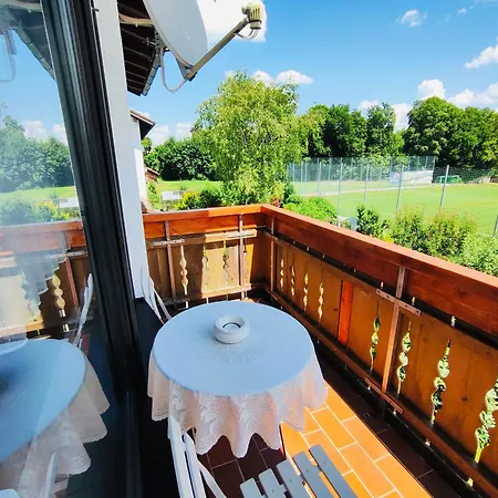 Allpartment Allgaeu - Mit 3 Schlafzimmern & Balkon Апартаменты Кемптен