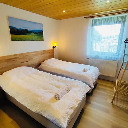 Allpartment Allgaeu - Mit 3 Schlafzimmern & Balkon Апартаменты *