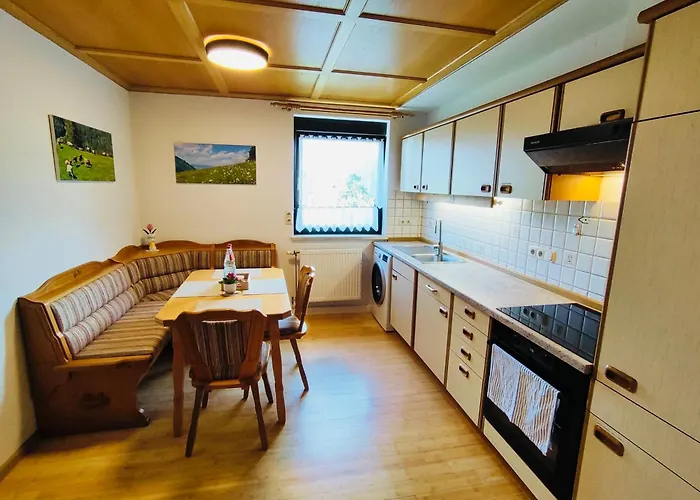 Allpartment Allgaeu - Mit 3 Schlafzimmern & Balkon * Kempten